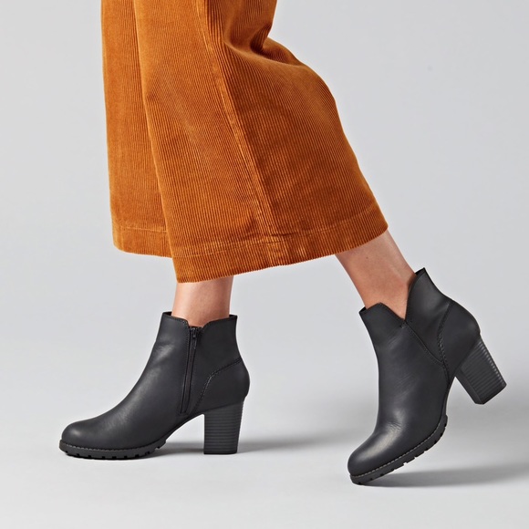 clarks verona rock boots